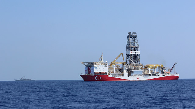 Yavuz Sondaj Gemisi Doğu Akdeniz'de petrol ve doğalgaz arıyor.