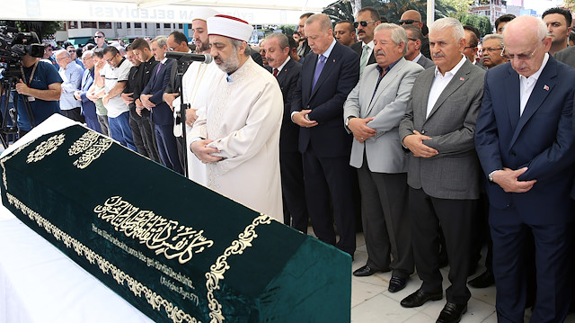 Cenaze namazına Cumhurbaşkanı Erdoğan da katıldı. 