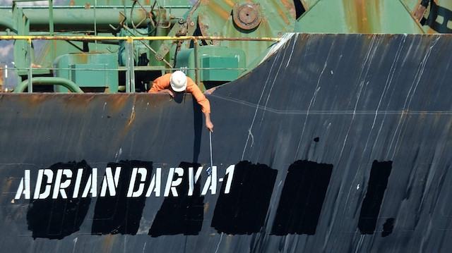 "Adrian Darya-1" adlı İran gemisi.