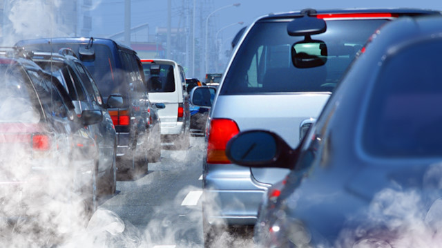Egzoz gazı emisyon ölçümü yaptırmayan 1 milyon 931 bin 125 araç sahibi uyarılacak. 