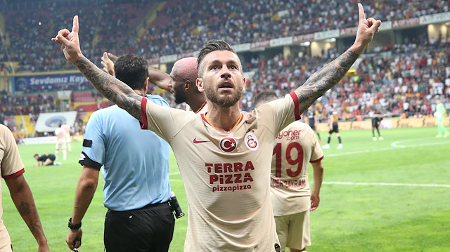 Adem Büyük Galatasaray'ın golünü mücadelenin 99. dakikasında attı.