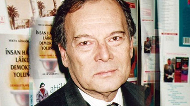 Tiyatro sanatçısı Dinçer Sümer