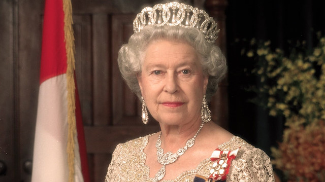 İngiltere Kraliçesi 2. Elizabeth