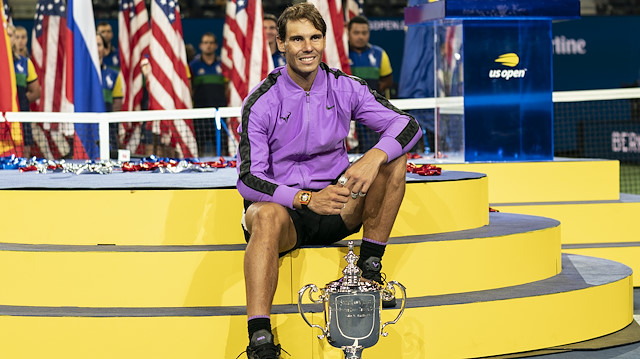 ABD Açık Tenis Turnuvası tek erkekler finalinde Rafael Nadal, Daniil Medvedev'i 3-2 mağlup ederek şampiyon oldu.