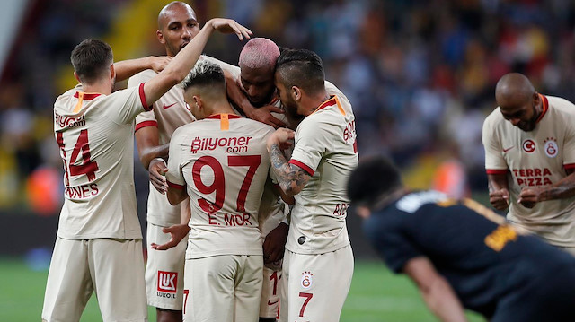 Galatasaraylı futbolcuların Kayserispor maçındaki gol sevinci