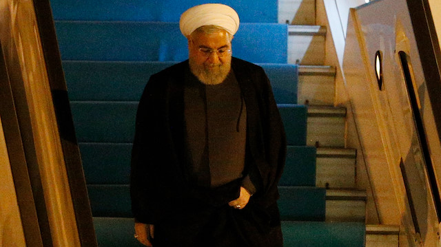 İran Cumhurbaşkanı Ruhani ve beraberindeki heyeti Ankara'ya getiren uçak, saat 20.40'ta Esenboğa Havalimanı'na indi.
