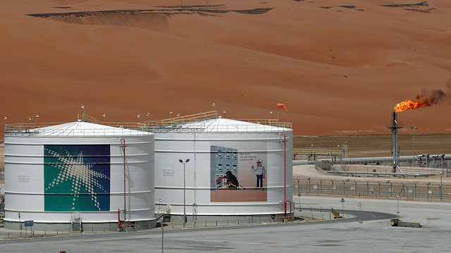 FILE PHOTO: A production facility is seen at Saudi Aramco's Shaybah oilfield in the Empty Quarter, Saudi Arabia, May 22, 2018. REUTERS/Ahmed Jadallah/File Photo

