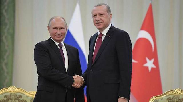 أردوغان يلتقي بنظيره الروسي قبيل الاجتماع الثلاثي