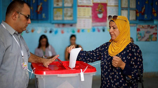بعد فرز نحو نصف الأصوات.. سعيد والقروي يواصلان تصدر رئاسيات تونس 
