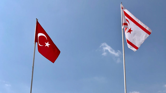 Türk bayrağı iade edildi. 