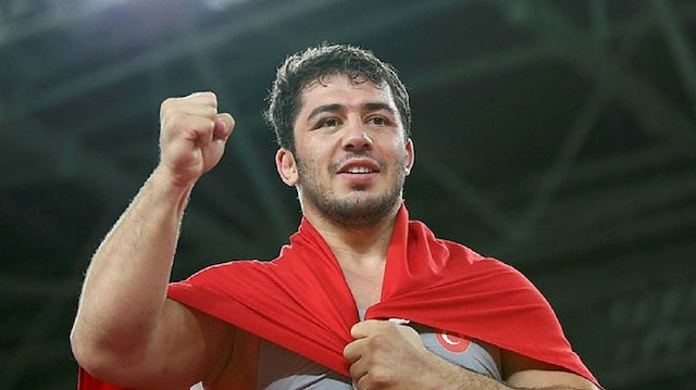 التركي إيلدم يفوز ببرونزية العالم للمصارعة الرومانية 