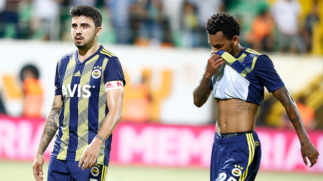Fenerbahçe deplasmanda Alanyaspor'a 3-1 mağlup oldu.