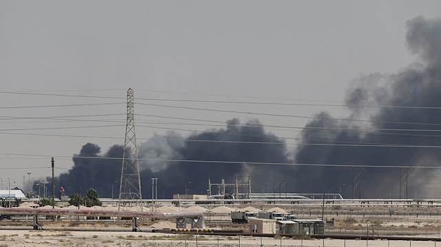 Smoke is seen following a fire at Aramco facility in the eastern city of Abqaiq, Saudi Arabia, September 14, 2019. REUTERS/Stringer

