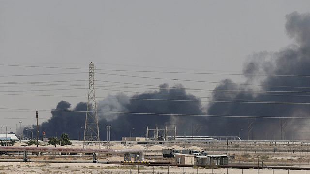 Smoke is seen following a fire at Aramco facility in the eastern city of Abqaiq, Saudi Arabia, September 14, 2019. REUTERS/Stringer/File Photo

