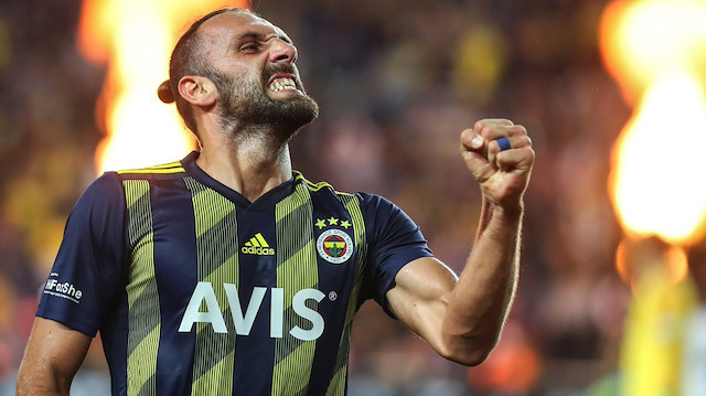 Süper Lig'de Fenerbahçe formasıyla 5 maça çıkan Vedat Muriç, gol sayısını 3'e yükseltti.