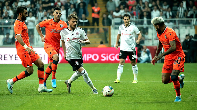 Beşiktaş'ta Adem Ljajic, Trabzonspor karşılaşmasında forma giyemeyecek.
