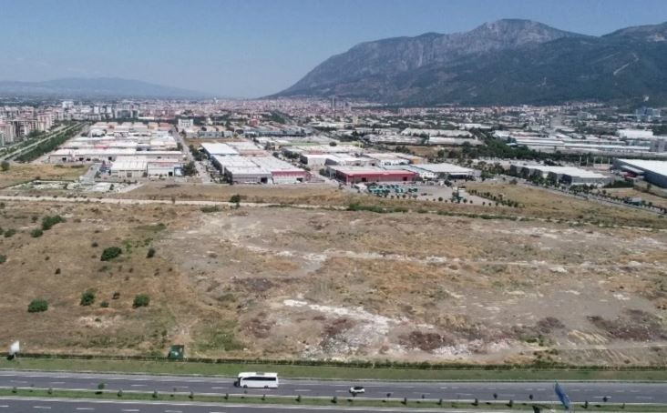 1 milyon 300 bin metrekare alana kurulu bulunan Manisa Organize sanayi Bölgesi.