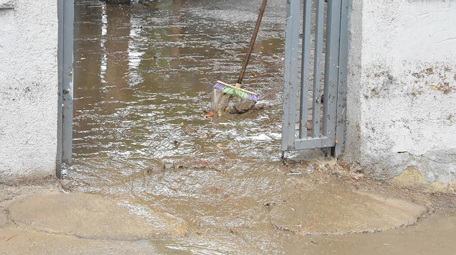 İzmir genelinde, metrekareye 29.6 kilogram yağış düştü.
