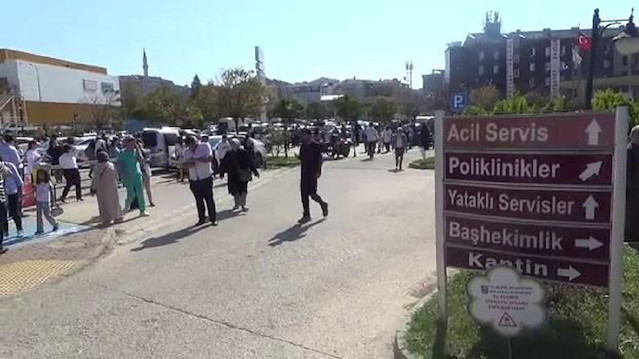 Depremin ardından Silivri Devlet Hastanesi güvenlik nedeni ile boşaltıldı. 