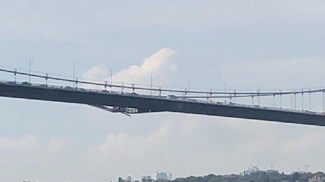 Sosyal medyada paylaşılan bu görsel ile köprünün hasar gördüğü iddia edilmişti.  
