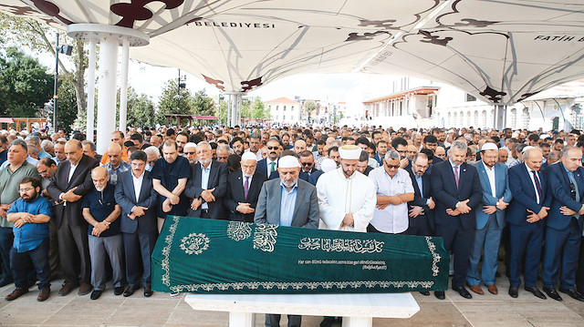 Tahhan cenaze namazı Fatih Camii’nde kılındı.