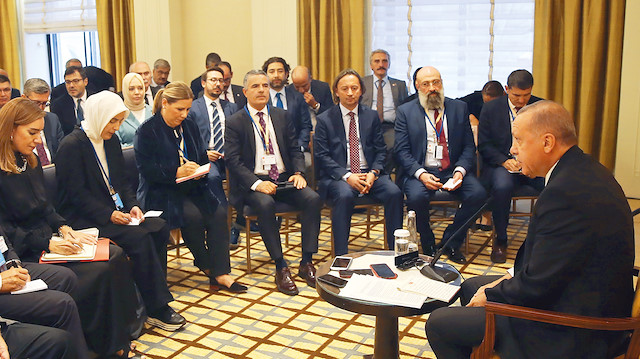 Cumhurbaşkanı Erdoğan, Yeni Şafak Genel Yayın Yönetmeni İbrahim Karagül'ün de arasında bulunduğu gazetecilerin sorularını yanıtladı.