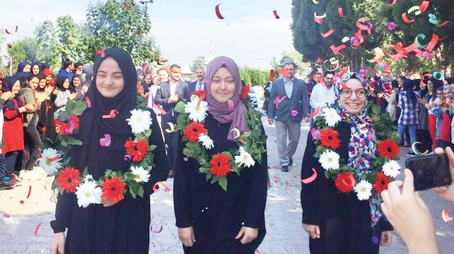 Anadolu İmam Hatip Liseleri Uygulamalı İyilik Proje Yarışmaları Türkiye birincisi öğrenciler