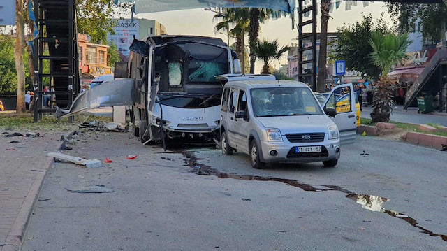Adana’nın merkez Yüreğir ilçesi Kozan yolunda çevik kuvvet polislerini taşıyan otobüse yönelik terör saldırısı düzenlenmişti.