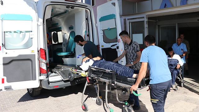 Gaziantep'te askeri aracın devrilmesi sonucu 2 asker yaralandı.