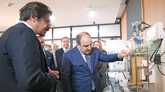 Sanayi ve Teknoloji Bakanı Mustafa Varank açılış töreni konuşmalarından önce, Beykoz Yaşam Bilimleri ve Biyoteknoloji Enstitüsü açılış töreni kurdelesini kesti. Varank, "İnşallah bu merkezde geleceğin teknolojileri üzerinde çok önemli çalışmalar gerçekleştirilecek" diye konuştu.