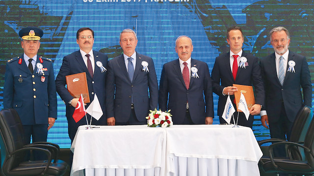 Milli Savunma Bakanı Hulusi Akar ile Ulaştırma ve Altyapı Bakanı Mehmet Cahit Turhan, Kayseri’de A400M Uçakları Retrofit Sözleşme İmza Törenine katıldı.
