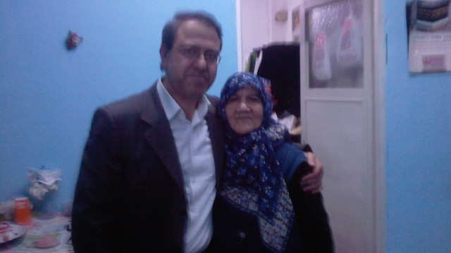 Mustafa Armağan ve annesi Mühibe Armağan
