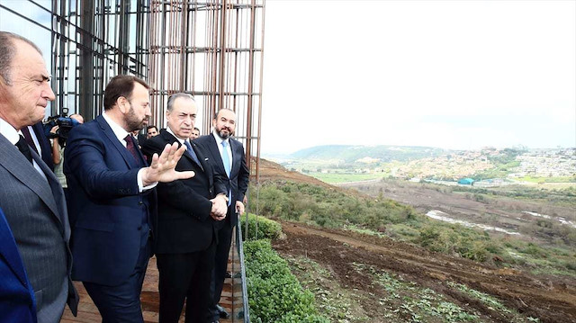 Galatasaray Başkanı Mustafa Cengiz, Riva arazisi üzerinde incelemelerde bulunmuştu. 
