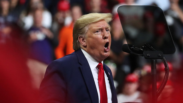 U.S. President Donald Trump holds a campaign rally in Minneapolis, Minnesota, U.S., October 10, 2019. REUTERS/Leah Millis

