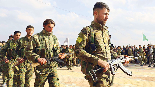 YPG'li teröristler
