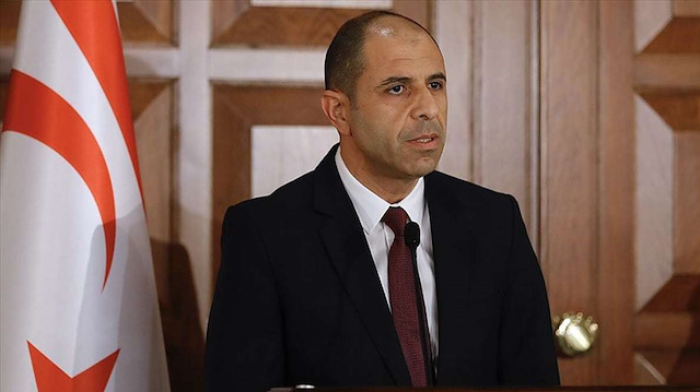 KKTC Başbakan Yardımcısı ve Dışişleri Bakanı Kudret Özersay, sosyal medya hesabı üzerinden yaptığı açıklamada, Cumhurbaşkanı Akıncı'yı eleştirerek, hükümet olarak Barış Pınarı Harekatı'nı desteklediklerini kaydetti.