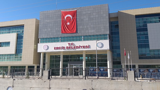 Erciş Belediye Başkanı HDP'li Çetin gözaltına alındı
