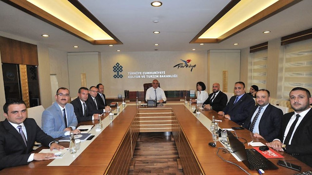 Kültür ve Turizm Bakanı Mehmet Nuri Ersoy, IHATO yönetimini kabul etti.
