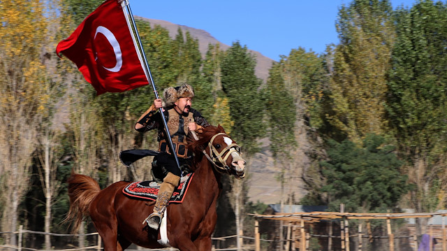 Kırgız Türkleri, harekata destek verdiklerini söyledi. 