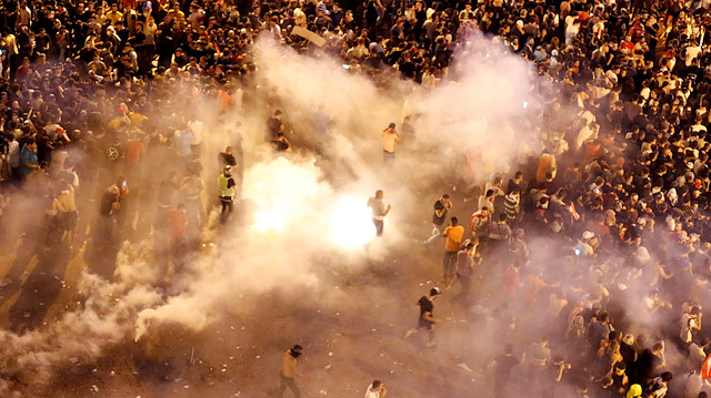 Police fire tear gas to disperse demonstrators in Lebanon