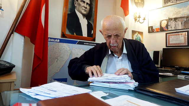 İstanbul'un en yaşlı muhtarı  Şeref Ali Coşkuner.

