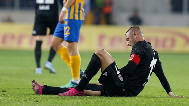 Burak Yılmaz, Ankaragücü maçında sakatlanmış ve oyuna devam edememişti.