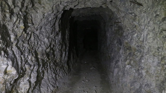 Teröristler örümcek ağı gibi sarmış! Tünele giren Türkiye'den çıkıyor