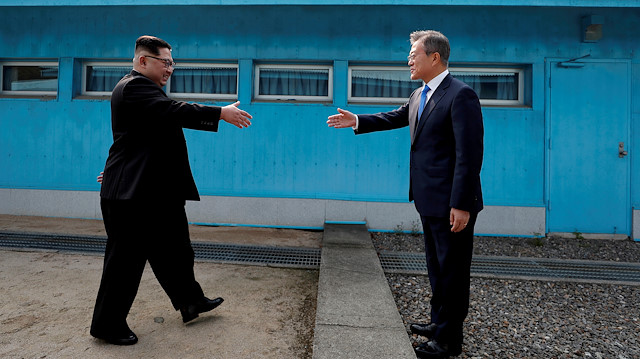 File photo: South Korean President Moon Jae-in and North Korean leader Kim Jong Un