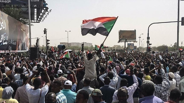 صدامات بجامعة سودانية.. واتهامات بين "تجمع المهنيين" و"طلاب البشير"