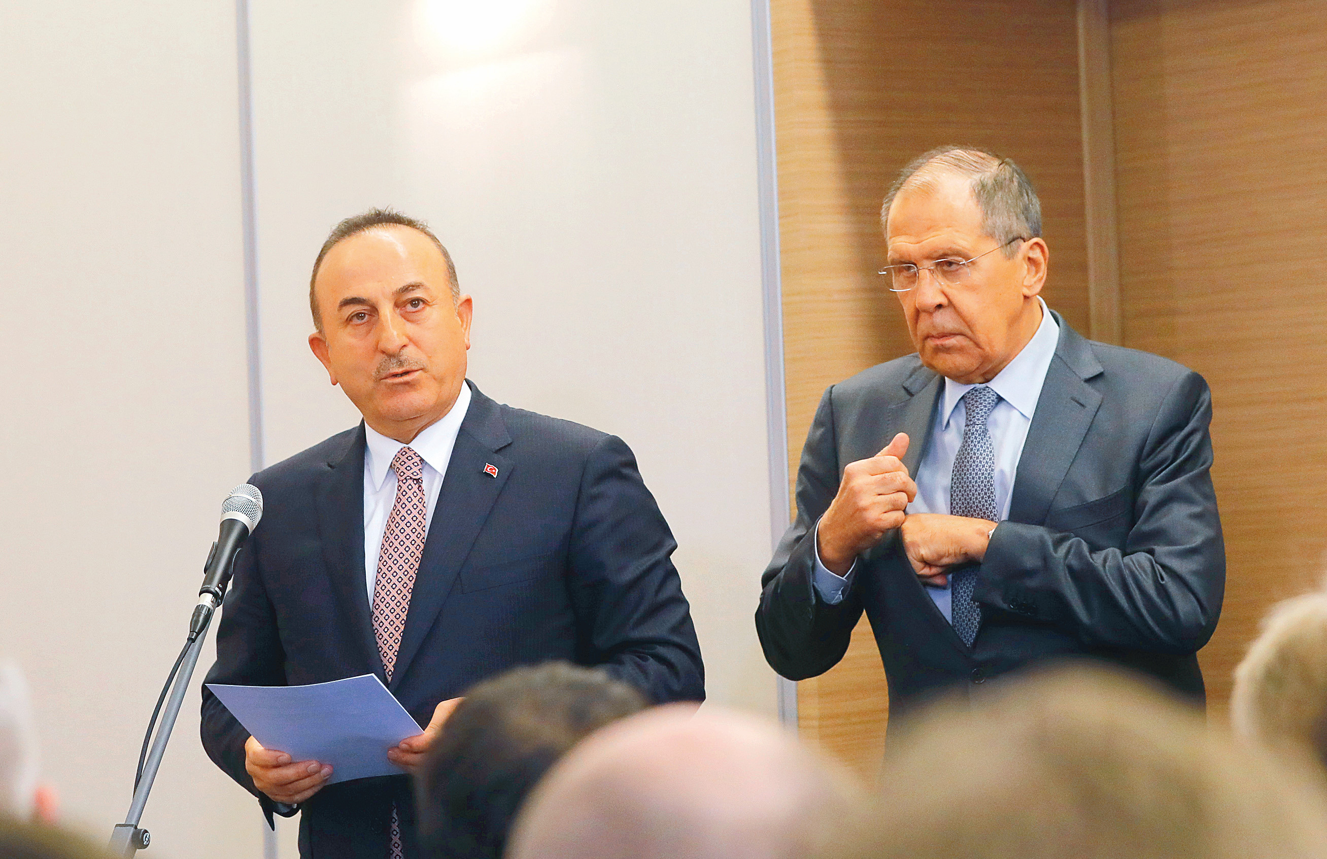 Mevlüt Çavuşoğlu ve Sergey Lavrov