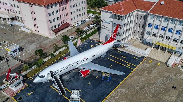  Aksu Uçak Bakım Teknolojileri Mesleki ve Teknik Anadolu Lisesi, havacılık alanındaki projeleriyle yoluna devam ediyor. 