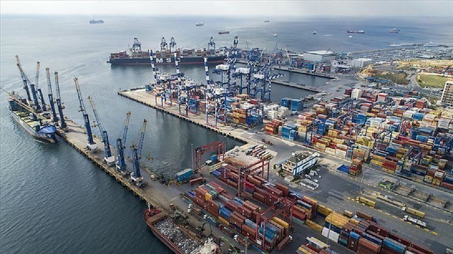 ​

صادرات إسطنبول تصل إلى 230 جهة بقيمة 52 مليار دولار