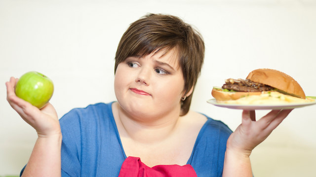 Obeziteye engel olmak için hayatınızdan egzersizi ve uygun diyet programını eksik etmeyin.