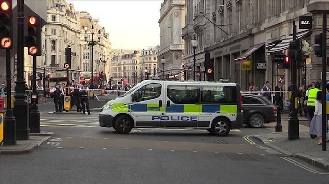 بعد العثور على 39 جثة.. بريطانيا تضبط شاحنة تقل 9 مهاجرين